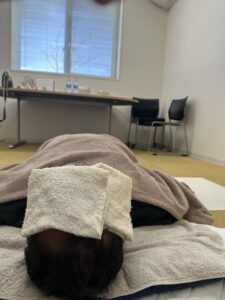 御殿場/マッサージ/足流/ヘッドスパ/三重/静岡/四日市/香秀/肩こり/首こり/自律神経